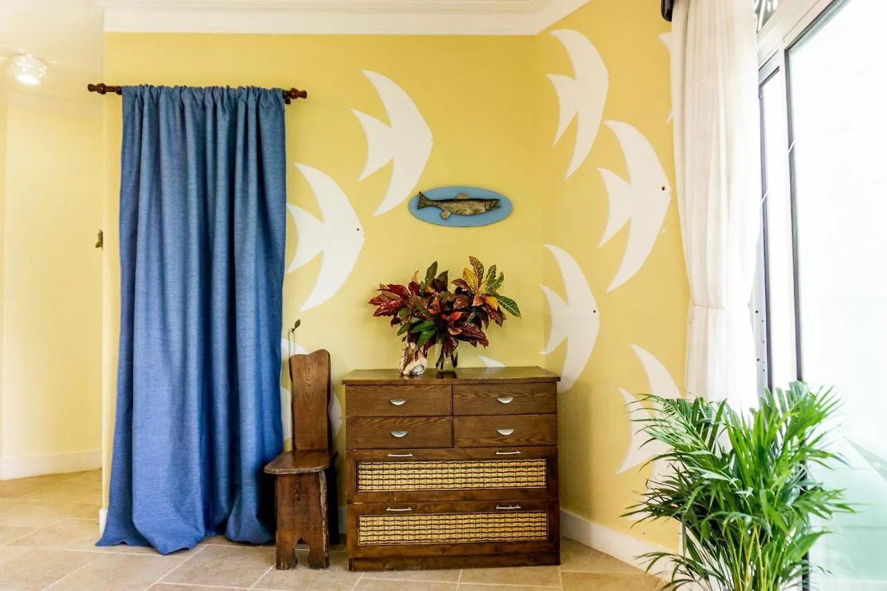 アパート The Victorian Luxury Condo Q-3A キャバレテ